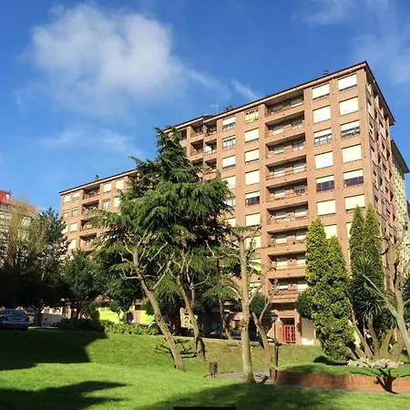 アパート Centrico Con Parking Www Venaoviedo Es オビエド